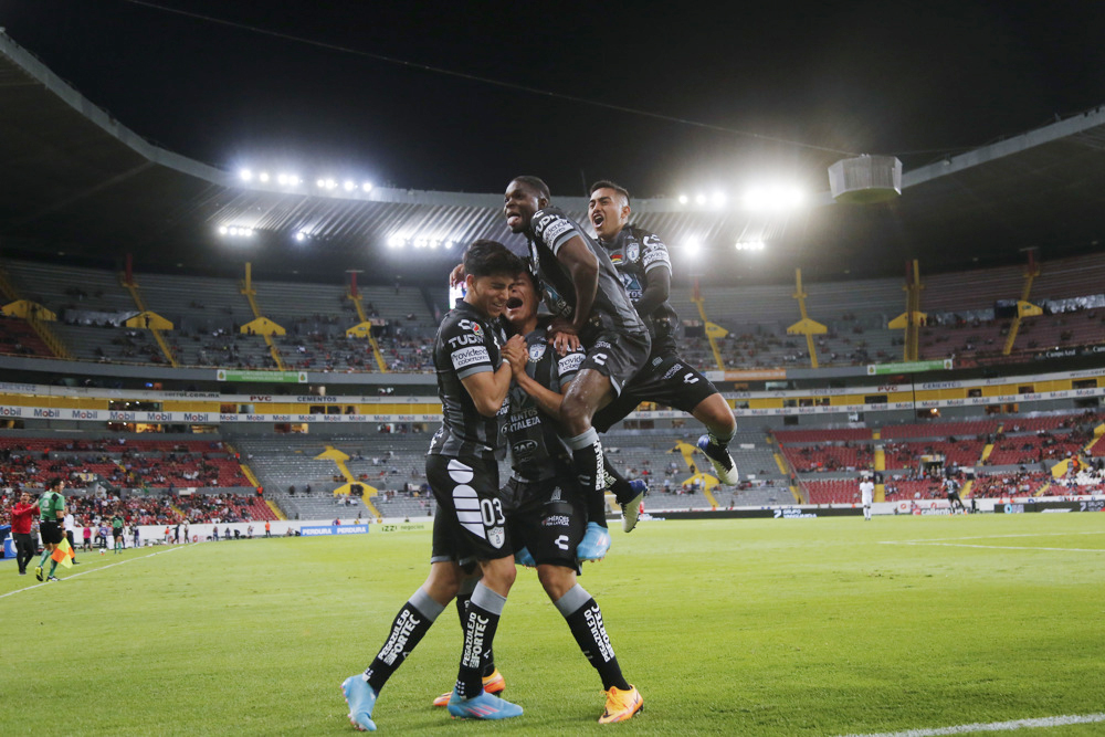 El Pachuca vence al campeón Atlas y salta al liderato del Clausura