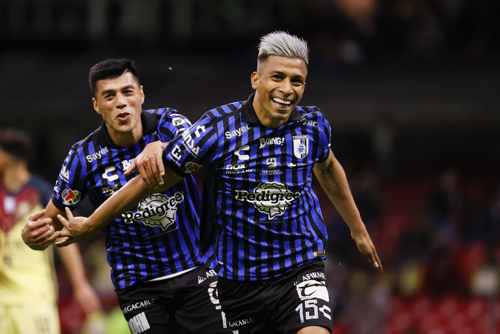 El Querétaro abre la décima jornada tras los hechos violentos en su estadio