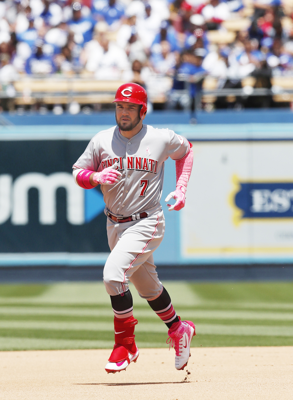 El beisbolista venezolano Eugenio Suárez pasa de los Rojos a los Marineros