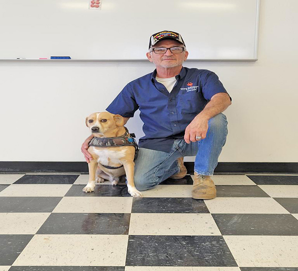 Estudiante de Reparación de Carrocerías de TSC aprende habilidades que pueden ayudar a su comunidad