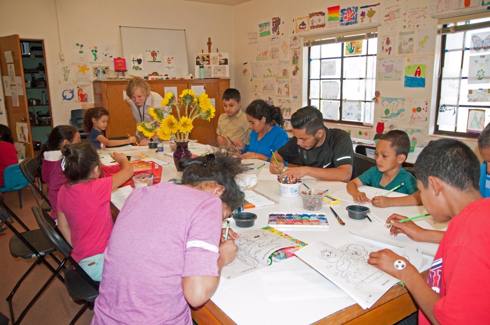 Piden revisar condiciones de centros de acogida para niños migrantes en EEUU