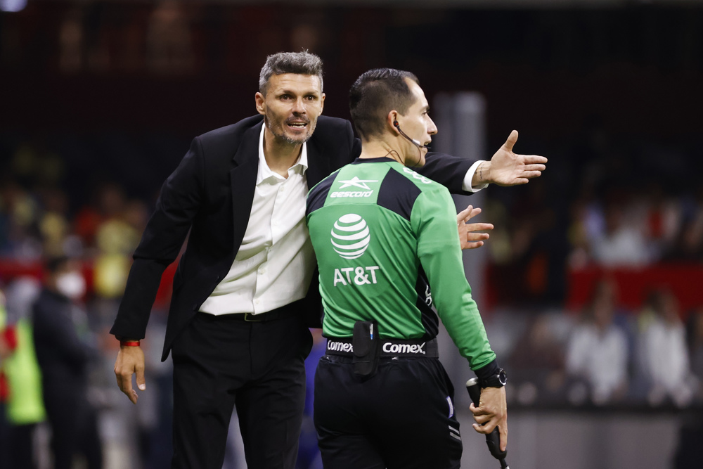 El argentino Ortiz dice que no permitirá que el América caiga en la confianza