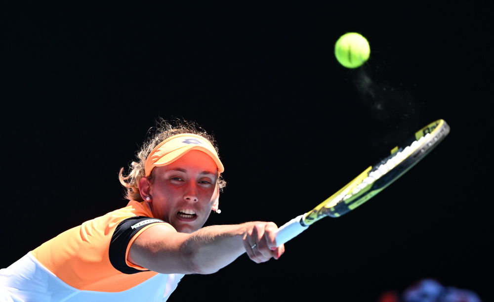 Cornet y Anisimova superan la primera ronda en Charleston