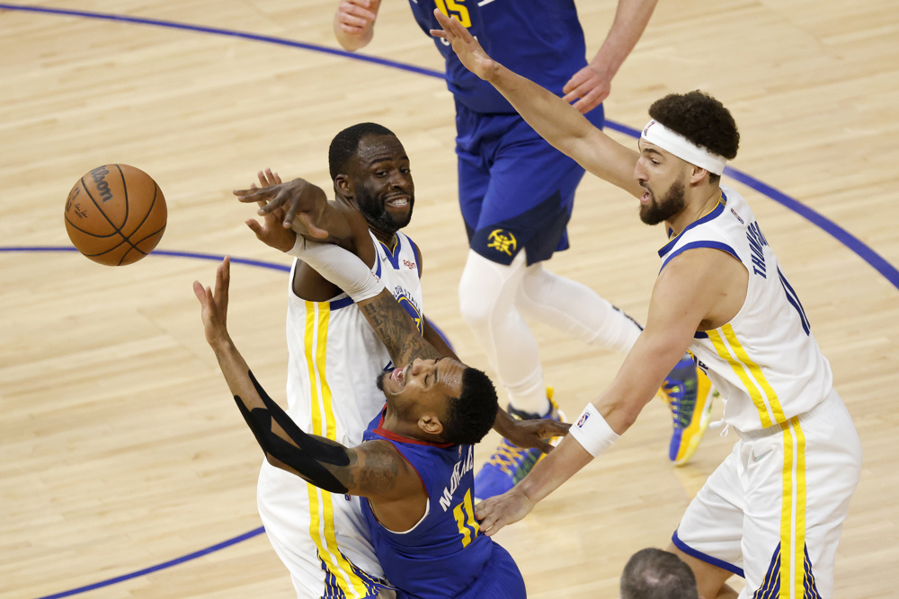 126-106: Curry, Poole y Thompson desmoralizan a los Nuggets y asustan al Oeste