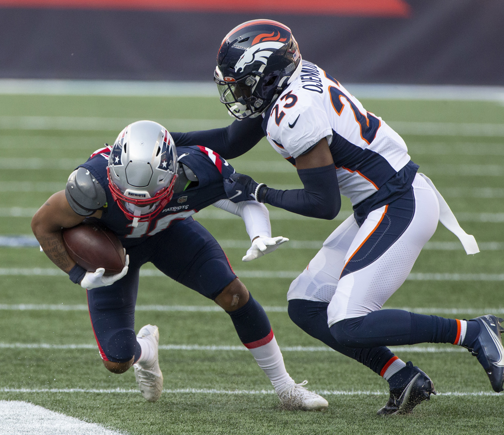 Los Falcons dan recursos a Mariota con la firma del receptor Damiere Byrd