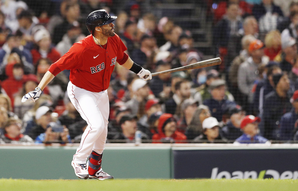 Los Medias Rojas aceleran y los Rayos frenan a los Medias Blancas; Mike Trout, lesionado