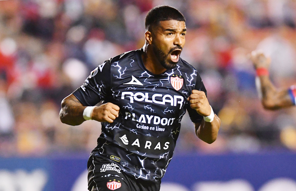 El Necaxa recurre al uruguayo Aguirre para cortar racha del líder Tigres