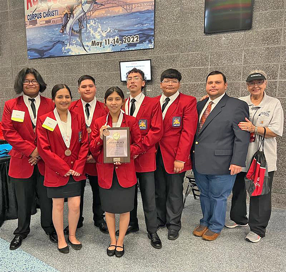 Estudiantes de Mission High School SkillsUSA ganan medallas de bronce en final estatal