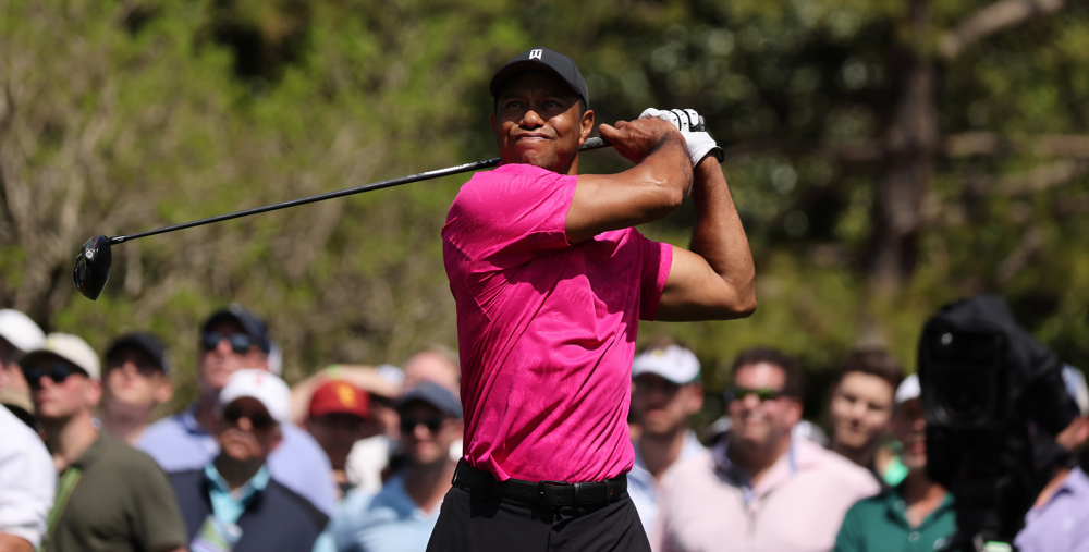 Tiger Woods regresa con uno bajo par en su debut en Augusta