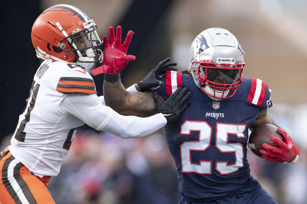 Los Browns renuevan a Ward y será el esquinero mejor pagado