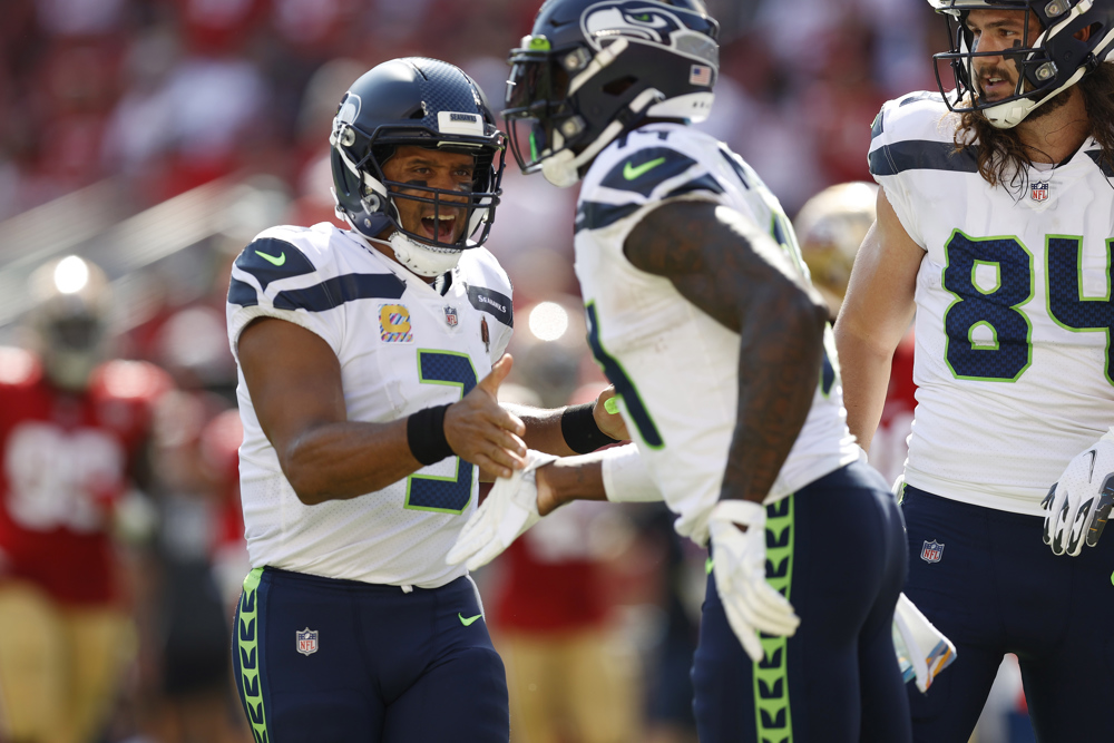 Russell Wilson dice que es un honor que Denver le confíe restaurar su gloria