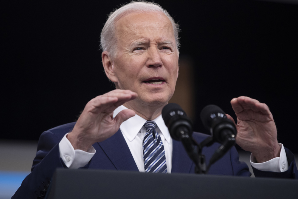 Biden anuncia que 30 países se unirán a EEUU para liberar más petróleo