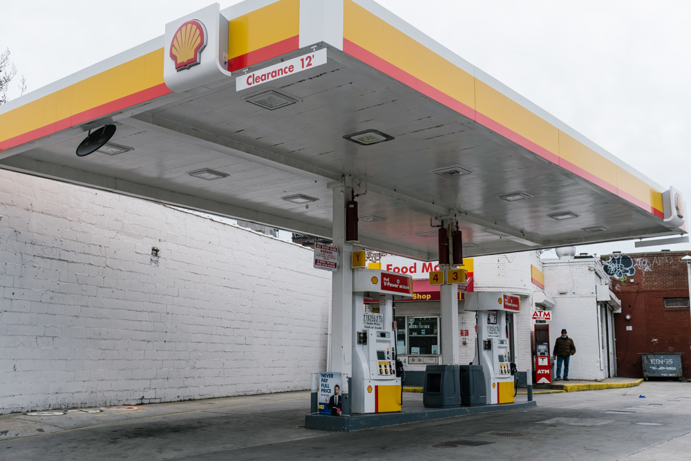 Petroleras de EEUU se desligan del alza de precios y la atribuyen a la guerra