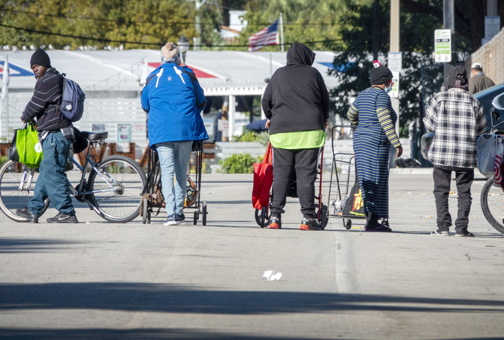 Latinos, casi ausentes en prueba de exitosa terapia para el cáncer