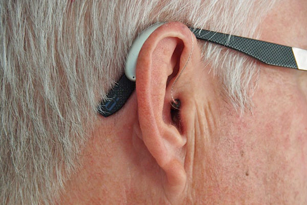 Riesgo de pérdida auditiva sigue aumentando, alertan organismos de salud