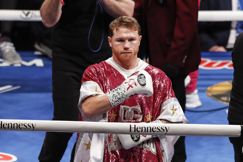 ‘Canelo’ Álvarez advierte que buscará una revancha con el ruso Dmitry Bivol