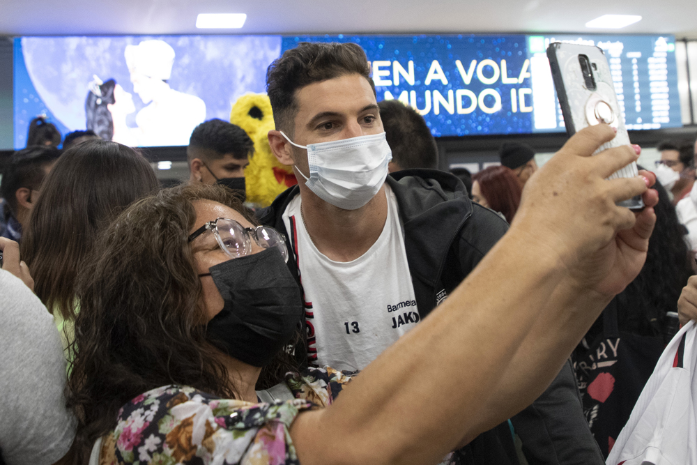 Alario asegura que mentalidad de los argentinos hace diferencia en Mundiales