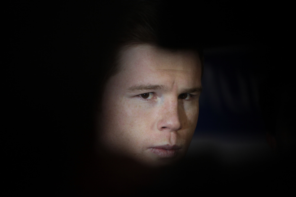 ‘Canelo’ cree que vencer a Bivol lo pondrá en los libros de historia del boxeo