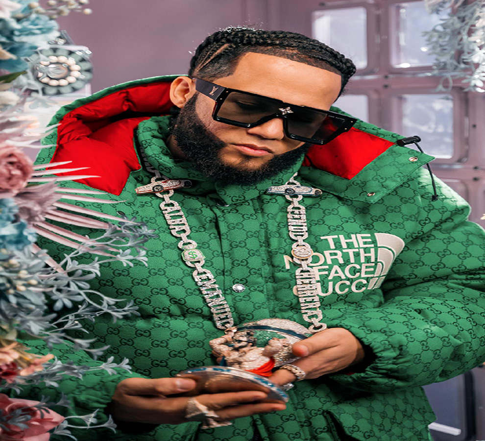 Aclamado por la isla del encanto, El Alfa El jefe de vuelta a Premios Tu Música Urbano 2022