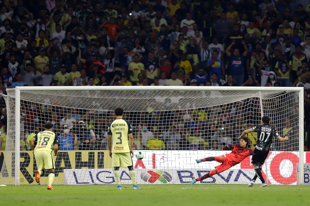 El argentino Ibáñez le da empate al Pachuca en partido de ida de la semifinal
