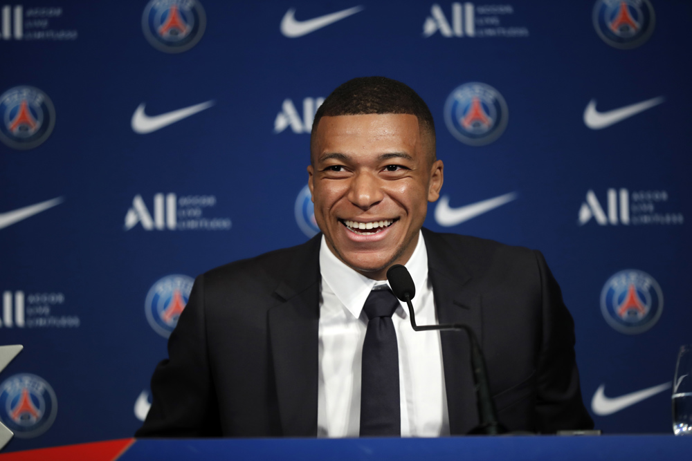 Mbappé: “Quería seguir en Francia”
