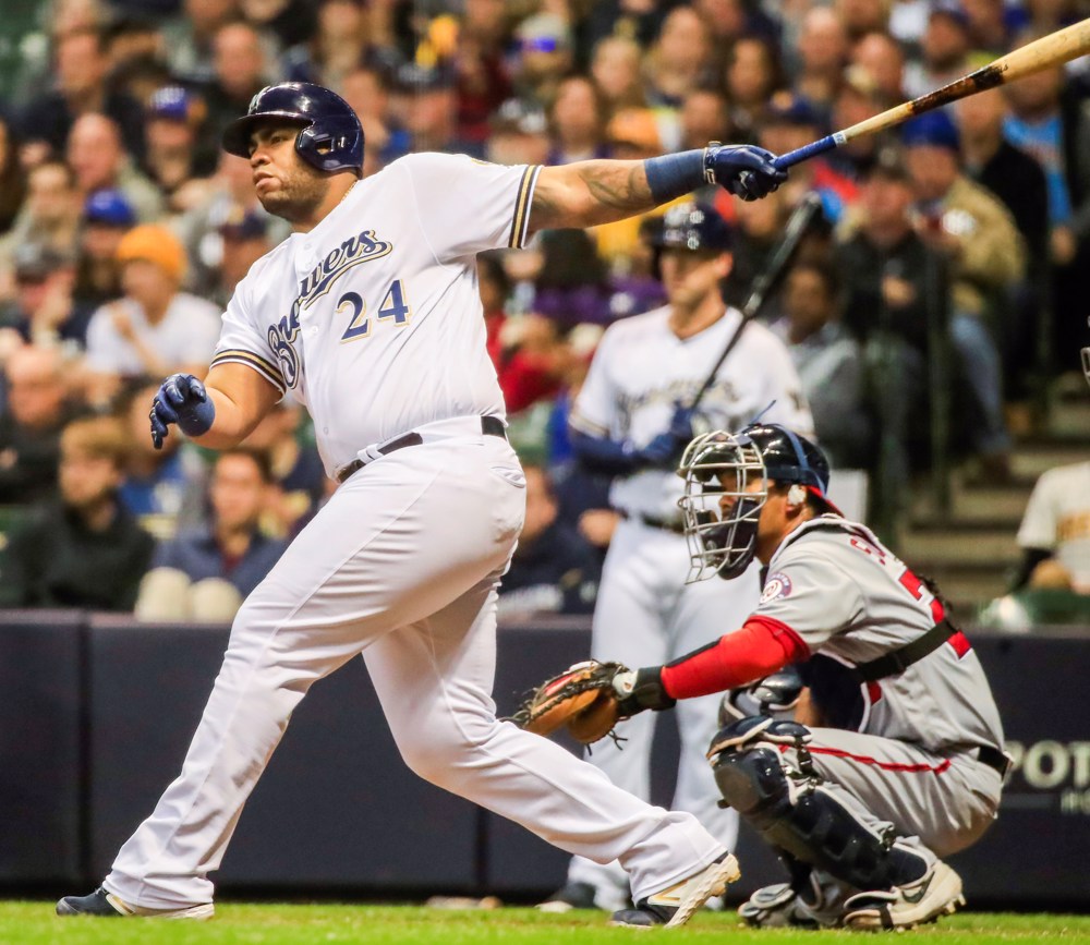 El venezolano Jesús Aguilar resiste, pese a los malos tiempos de los Marlins