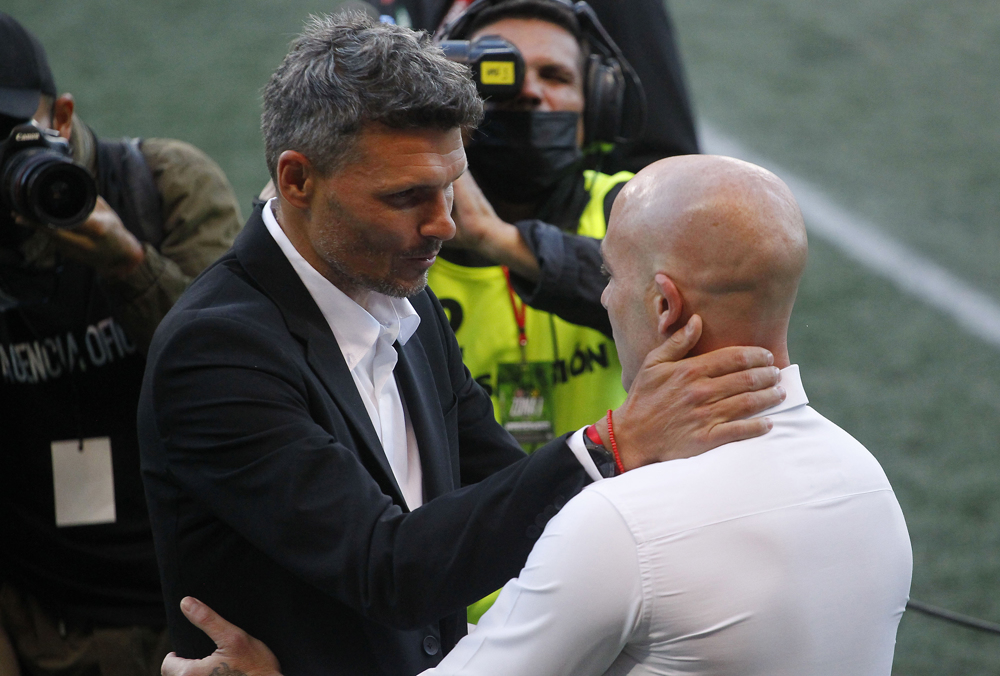 Sebastián Méndez, el último auxiliar de Maradona, queda fuera del Tijuana