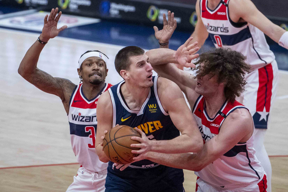 Jokic se corona MVP con solo un estadounidense entre los cinco mejores de la NBA