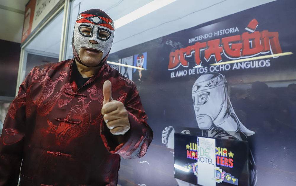 Octagón asegura que su máscara vale millones porque es como una obra de arte