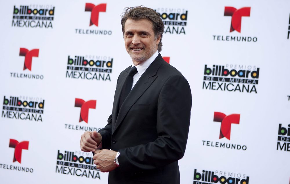 “La mexicana y el güero”, con Soler y Cantoral, llega a la televisión de EEUU