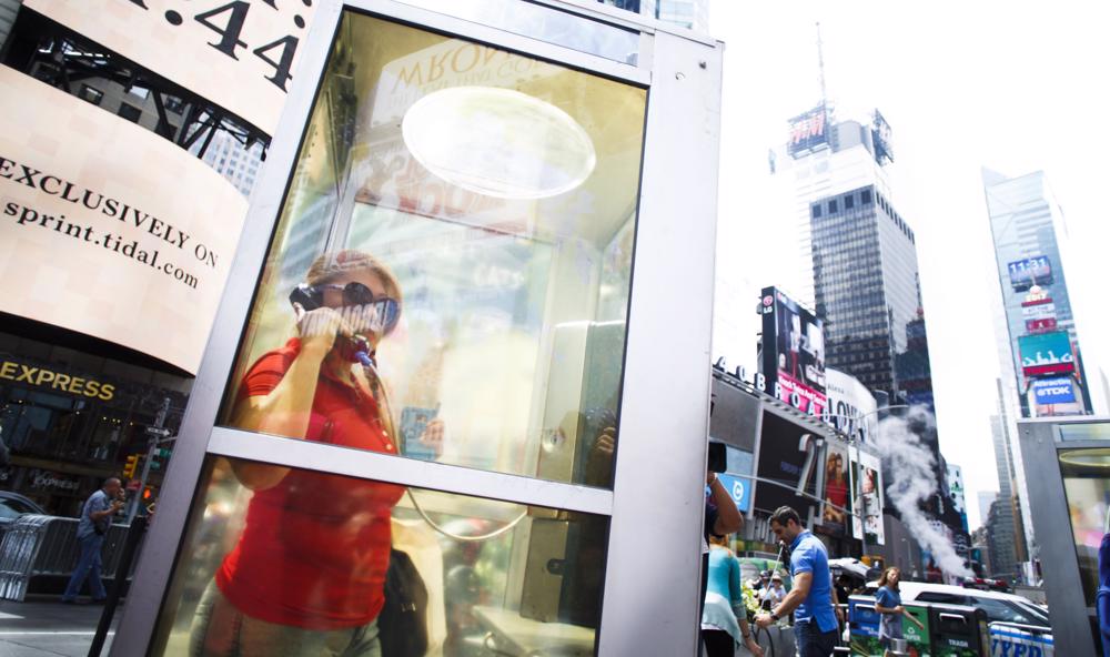 Retiran la última cabina de teléfonos de pago que quedaba en Nueva York
