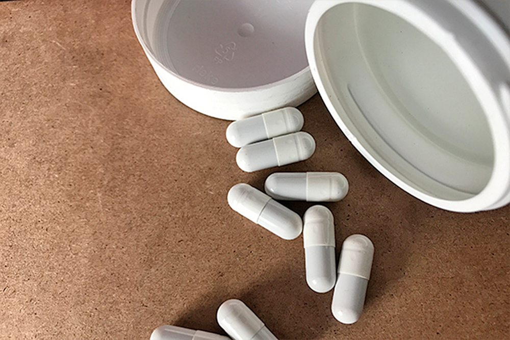 ¿Hay riesgos en el uso de opioides como tratamiento post-operatorio?