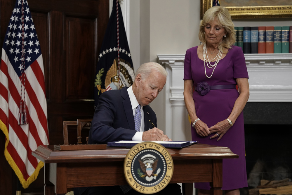 Biden espera que la nueva ley sobre armas de EE.UU. permita salvar muchas vidas