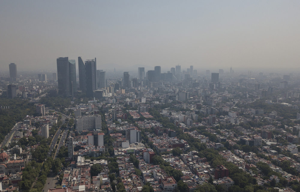 Autoridades anuncian emergencia ambiental por ozono en el Valle de México