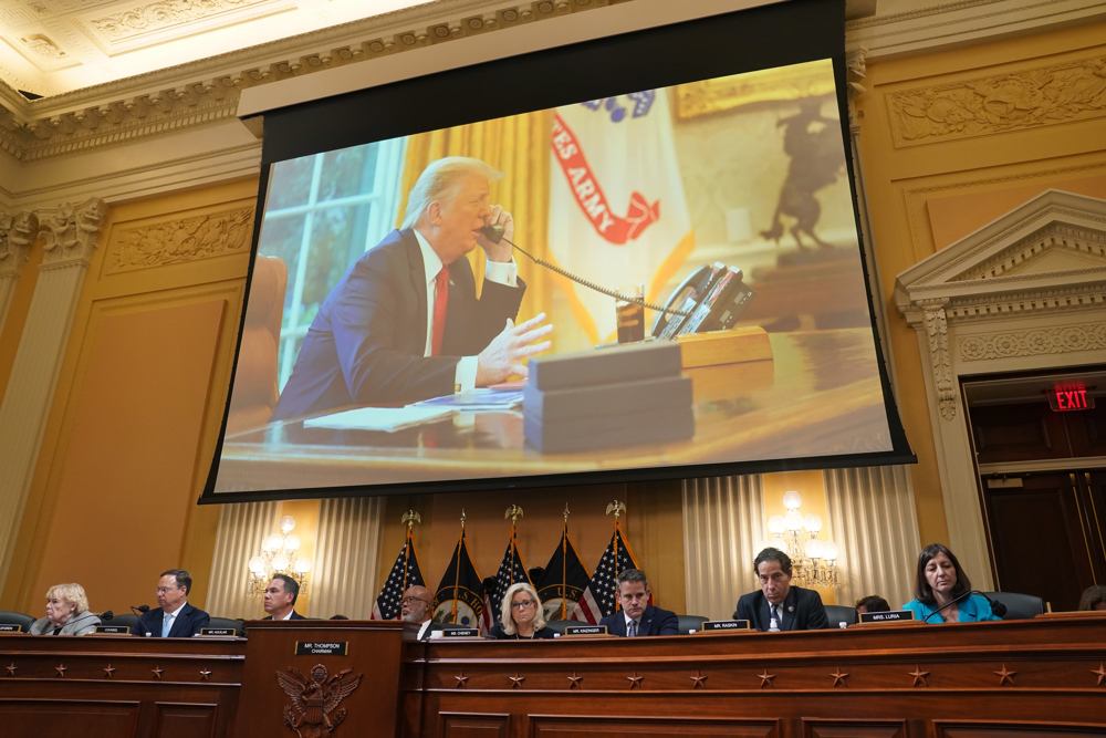 Trump sabía que su plan para revocar las elecciones era ilegal, según comité