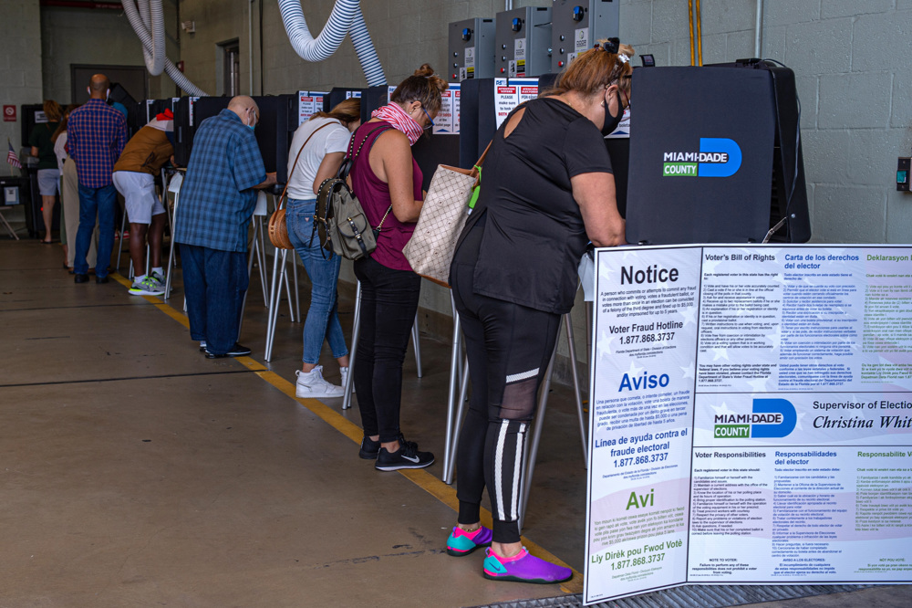 Gana Mayra Distrito 34 congresional; Los candidatos de Trump cosechan resultados mixtos en primarias