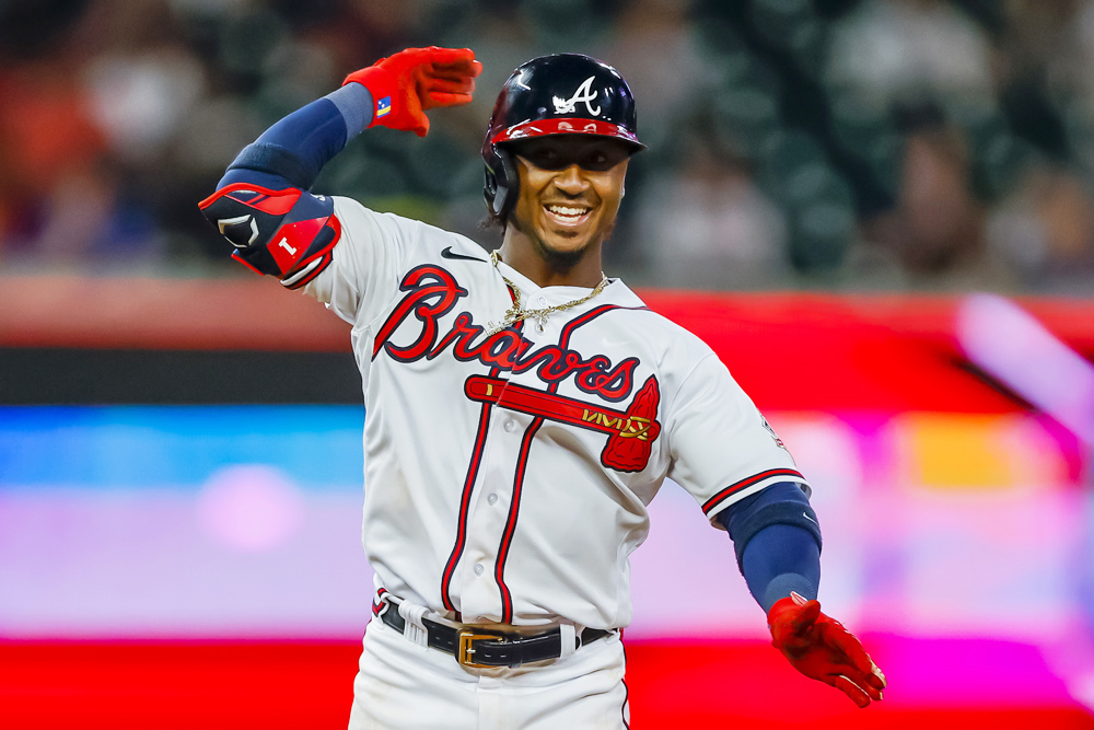 El curazoleño Albies estará fuera de acción en los Bravos al menos por 60 días