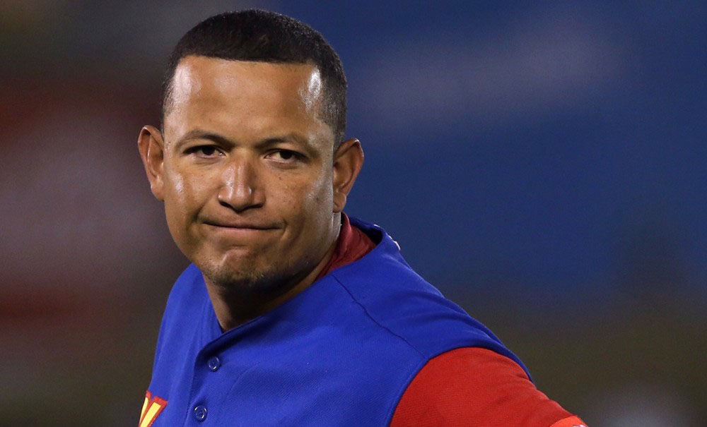 Tigres realizan homenaje a Miguel Cabrera