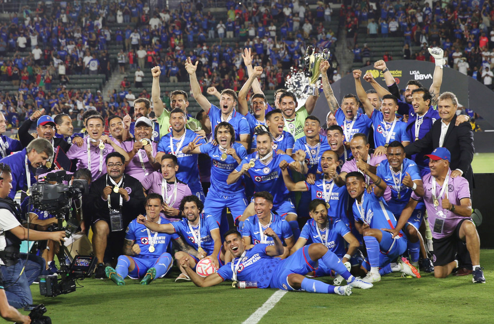 El Cruz Azul gana la Supercopa de la Liga MX en los penaltis ante el Atlas