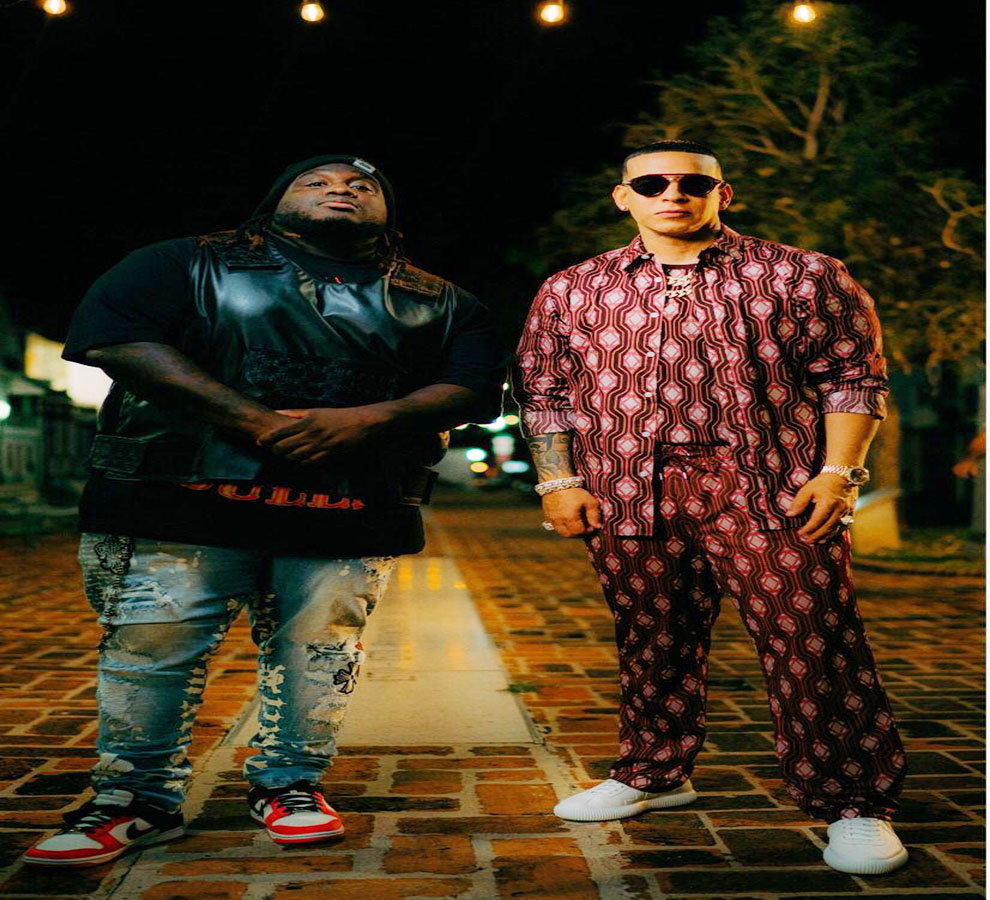 Daddy Yankee y Sech estrenan en Facebook explosivo video “Para Siempre”