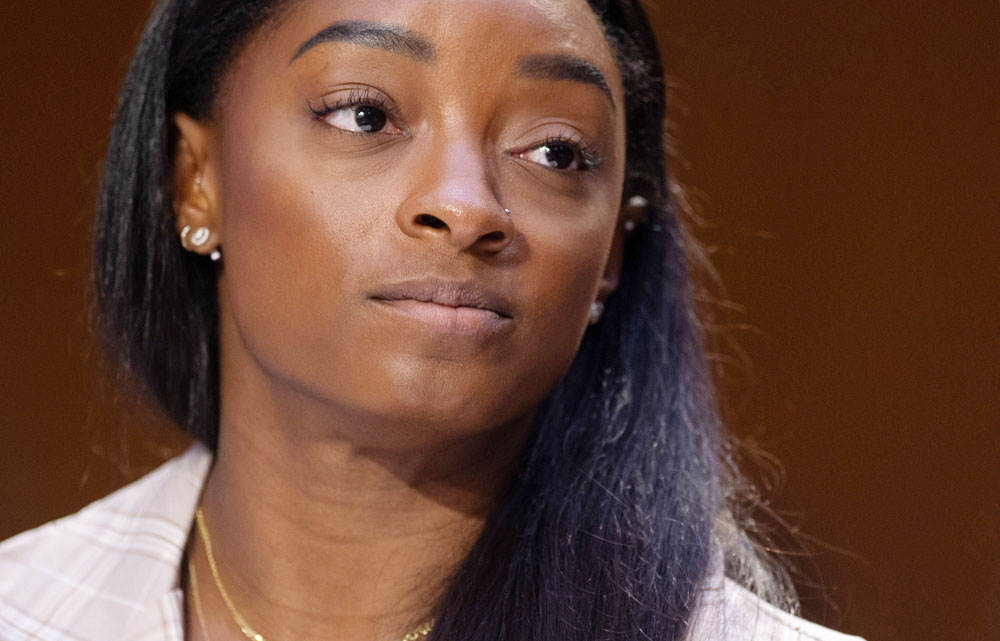 Gimnastas olímpicas piden 1.000 M al FBI por no detener abusos de médico