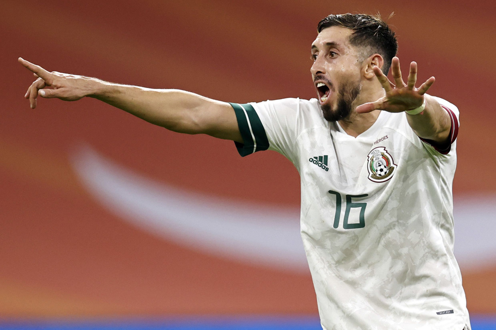 México, con Herrera de vuelta, y Uruguay, sin Luis Suárez, preparan Mundial