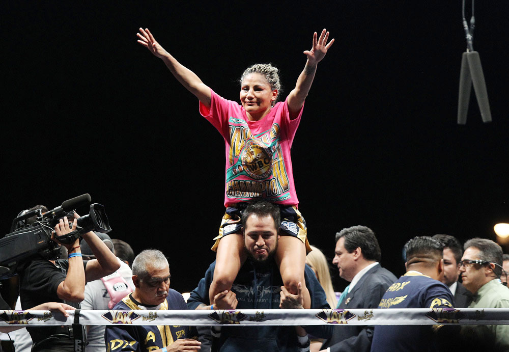 La ‘Barbie’ sueña dejar una dinastía en el boxeo femenino junto a su hermana