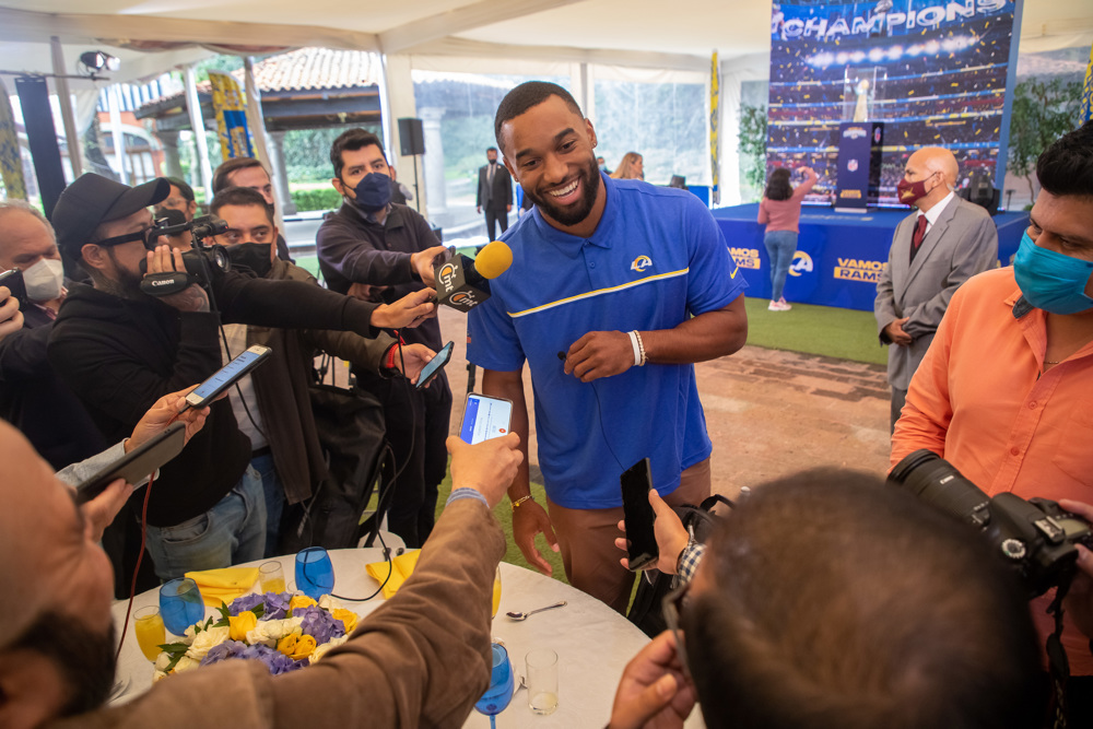 Justin Hollins afirma que Rams tiene lo suficiente para volver al Super Bowl