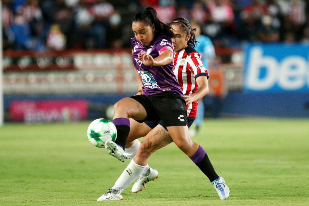 Charlyn Corral fuera de la lista de México para el Campeonato Concacaf