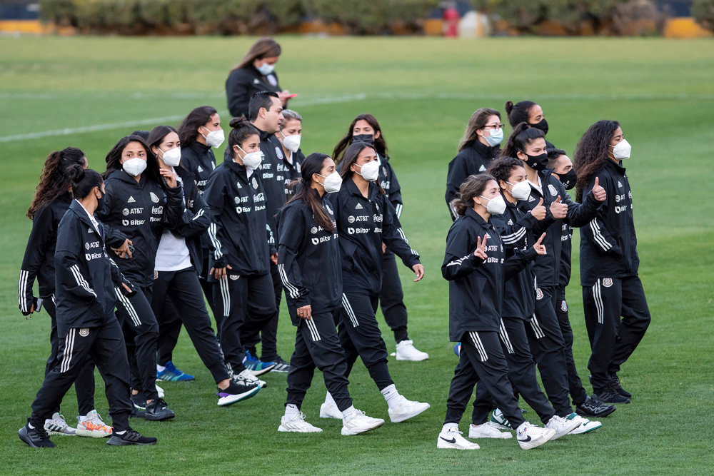 México y Perú se examinan en Torreón antes de buscar el boleto al Mundial