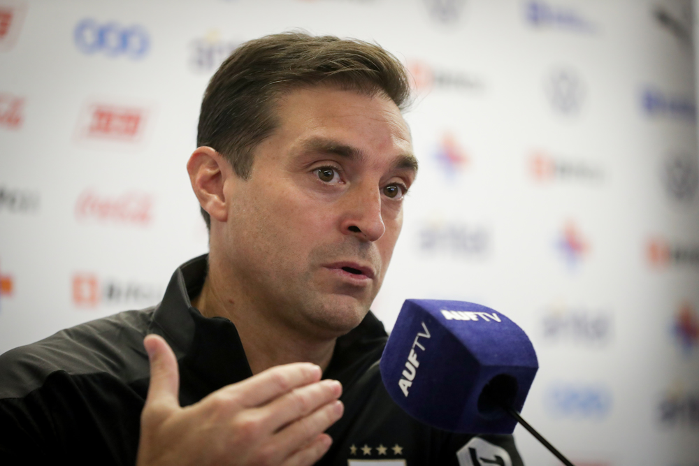 Alonso cree que México ayudará a Uruguay a ponerse a punto para el Mundial