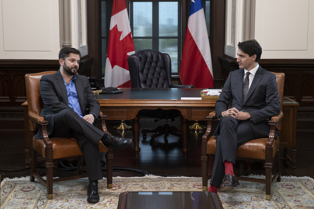 Boric le dice a Trudeau que el mundo necesita países como Canadá y Chile