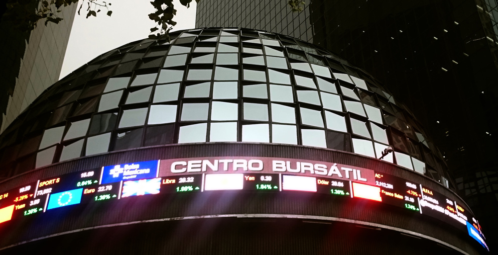 La Bolsa mexicana cae 1,03 % y acumula pérdida del 3,03 % en dos últimos días