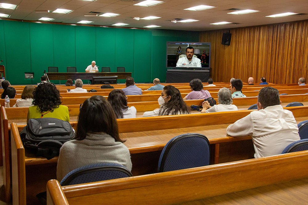 Rinden homenaje póstumo al Dr. Manuel Ceballos